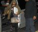 Très discrète, Rihanna arrive à son hôtel à Londres le 7 septembre 2012