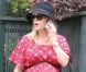 Reese Witherspoon, enceinte, se balade dans les rues calmes de Brentwood, le 11 septembre 2012