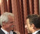 Nicolas Sarkozy et Yann Athrus-Bertrand à l'Elysée le 17/06/08
