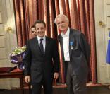 Yann Arthus-Bertrand fait officier dans l'ordre National du Mérite, le 17/06/08
