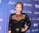 Jessica Capshaw assiste au pré-show des Emmy Awards 2012, le vendredi 21 septembre 2012.