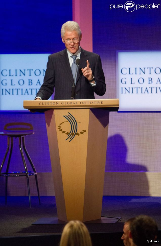 CASA REAL JORDANA - Página 63 942110-bill-clinton-speaks-during-the-clinton-637x0-2