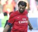Ramzy Bédia s'éclate sur la pelouse du Parc des Princes avant la rencontre PSG-Sochaux. Paris, le 29 septembre 2012.