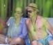 Robert Downey Jr. et son épouse Susan se relaxent au bord d'une piscine, à Miami, le 30 septembre 2012.