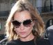 Kate Moss et Mario Testino prennent un verre au Café de Flore, à Paris, le 1er octobre 2012.
