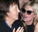 Kate Moss et Paul McCartney au premier rang du défilé Stella McCartney au Palais Garnier, à Paris, le 1er octobre 2012.