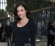La jolie Julia Restoin arrive au défilé Vuitton le 3 octobre à Paris