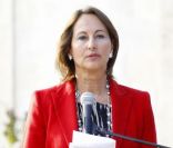Ségolène Royal annonce sa défaite du deuxième tour des législatives, à La Rochelle, le 17 juin 2012.