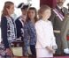 Le roi Juan Carlos d'Espagne, entouré du prince Felipe, de la reine Sofia, de la princesse Letizia, de l'infante Cristina et des infantes Pilar et Margarita, présidait le 1er octobre 2012 à Madrid la remise de la Croix du mérite collectif au régiment de cavalerie Alcantara.