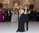 Albert et Charlene ont amoureusement ouvert le bal avec la grâce et l'expertise dont ils sont coutumiers. Le prince Albert II de Monaco et la princesse Charlene étaient les invités d'honneur de la 2e édition du Ballo del Giglio (Bal du Lys), dans la Salle blanche du Palazzo Pitti, à Florence, le 10 octobre 2012.