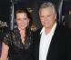 Richard Dean Anderson et Amanda Tapping reçoivent le Jules Verne Award lors du Festival Jules Verne 2012 au Grand Rex, le 10 octobre 2012