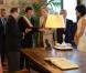  Le prince Albert de Monaco et la princesse Charlene en visite à Florence le 10 octobre 2012, reçus par le maire Matteo Rizzi et son épouse Agnese à l'Hôtel de Ville (Palazzo Vecchio), avant le Bal du Lys au Palazzo Pitti. 