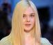 Elle Fanning, comme sa soeur mise sur les longues robes sur le red carpet de la première de  Ginger and Rosa  au BFI London Film Festival. Londres, le 13 octobre 2012.
