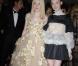 Dakota et Elle Fanning en 2011 : si l'aîné mise déjà sur la robe longue pour se défaire de son look d'ado, la cadette arbore encore une allure de petite fille. New York le 2 mai 2011.