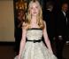  En 2010, Elle Fanning arborait encore un style de petite fille. Los Angeles, le 13 novembre 2010.  