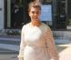 Kourtney Kardashian fait du shopping, le mercredi 17 octobre 2012 à Miami.