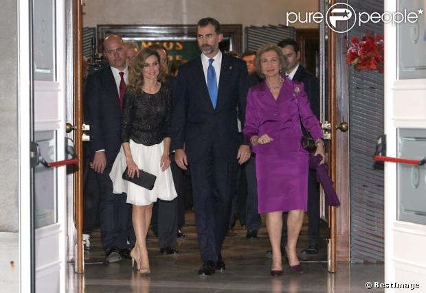 Premios Principe de Asturias 2012 - Página 5 965617-letizia-d-espagne-et-son-epoux-felipe-620x0-1