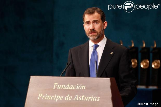 Premios Principe de Asturias 2012 - Página 5 965631-letizia-d-espagne-et-son-epoux-felipe-620x0-1