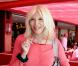 Amanda Lear à la terrasse du Sénéquier, Saint-Tropez, le 6 août 2010.