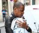 Jay-Z et sa petite Blue Ivy dans les bras à Paris le 4 juin 2012.