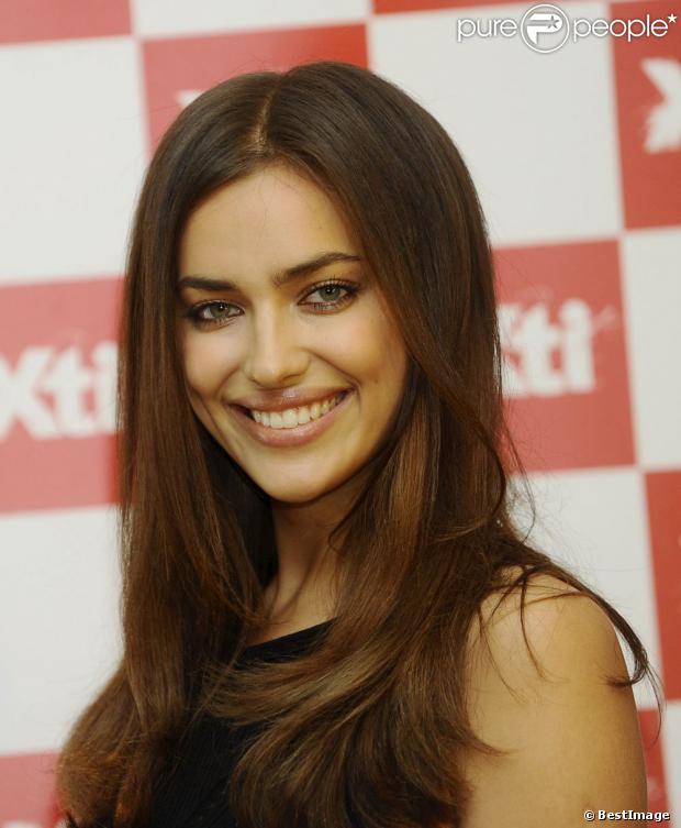 Irina Shayk, sublime lors d'un événement mode à Madrid le 31 octobre 2012