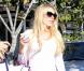 Petra Ecclestone surprise en pleine séance shopping avec une amie du côté de West Hollywood, son petit ventre rond apparent, le 30 octobre 2012