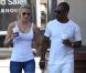 Exclusif - Paige Butcher et Eddie Murphy, main dans la main à Studio City. Le 5 novembre 2012.