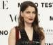 Laetitia Casta assiste à la soirée lancement du Vogue España de décembre 2012 au palais Fernán Núñez, vêtue d'une robe Azzedine Alaïa. Madrid, le 27 novembre 2012.