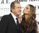 Le photographe Mario Testino et le mannequin Izabel Goulart, complices sur le tapis rouge du palais Fernán Núñez pour le lancement du Vogue España de décembre 2012. Madrid, le 27 novembre 2012.