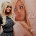 Zahia Dehar se dévoile divine, sexy et élégante... de Z à A !