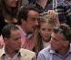 Mary-Kate Olsen et Olivier Sarkozy lors d'un match de basket à New York le 25 avril 2012.