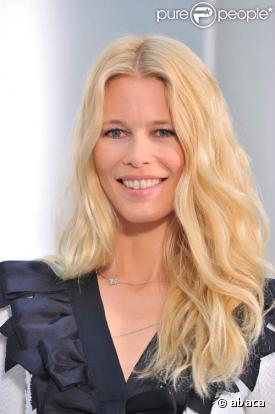 Claudia Schiffer, le 1/07/08 : Chanel, toujours Chanel...