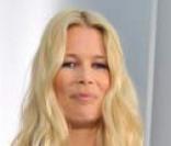 Claudia Schiffer : Chanel, toujours Chanel...