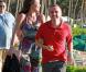 Frankie Muniz et sa fiancée Elycia Turnbow se promènent à Hawaï, le 24 janvier 2013.