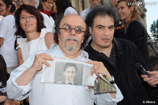 Jean-Michel Ribes et Raphaël Mezrahi assemblement en l'honneur d'Ingrid Bétancourt