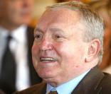 Jacques Martin assiste au mariage de Stéphane Collaro, à Levallois, le 6 mai 2004.