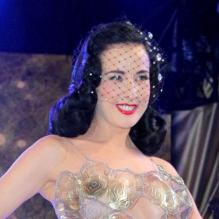 Dita Von Teese défile à l'occasion de la Lambertz Monday Night 2013 à Cologne. Le 28 janvier 2013.