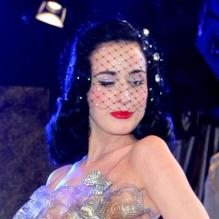 Dita Von Teese, ravissante dans sa robe transparente lors du défilé de la Lambertz Monday Night 2013 à Cologne. Le 28 janvier 2013.