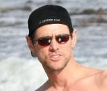 Jim Carrey et Jenny McCarthy s'amusent sur la plage