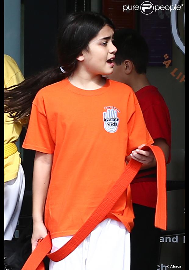 [NUOVE FOTO] Prince, Paris e Blanket Jackson  - Pagina 10 1050066-blanket-jackson-sort-de-son-cours-de-620x0-1