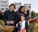 Laurent Voulzy et Jocelyn Béroard ont apporté le soleil des îles sur la traditionnelle vendange du clos Montmartre, samedi 8 octobre 2011, lors de la Fête des Vendanges de Montmartre.