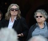 Josée Dayan et une amie à l'enterrement de Frédéric Botton