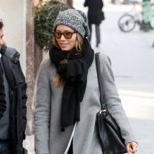 La belle Jessica Biel dans les rues de Paris, le 26 février 2013.