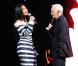 Anggun et Charles Aznavour lors de l'enregistrement de l'émission Hier Encore à l'Olympia (diffusée le 2 mars) à Paris le 10 janvier 2013