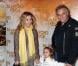 Lara Fabian, Gérard Pullicino et leur fille Lou à la première du film  Blanche Neige  à Paris, le 1er avril 2012.