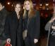 Sylvie Testud et Mathilde Seigner à leur arrivée au concert anniversaire de Serge Lama à l'Olympia, le 11 février 2013