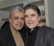 Enrico Macias a salué Serge Lama après son concert anniversaire qui s'est déroulé à L'Olympia le 11 février 2013.