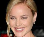  Abbie Cornish lors de la première à Los Angeles de 7 Psychopathes le 1er octobre 2012. 
  