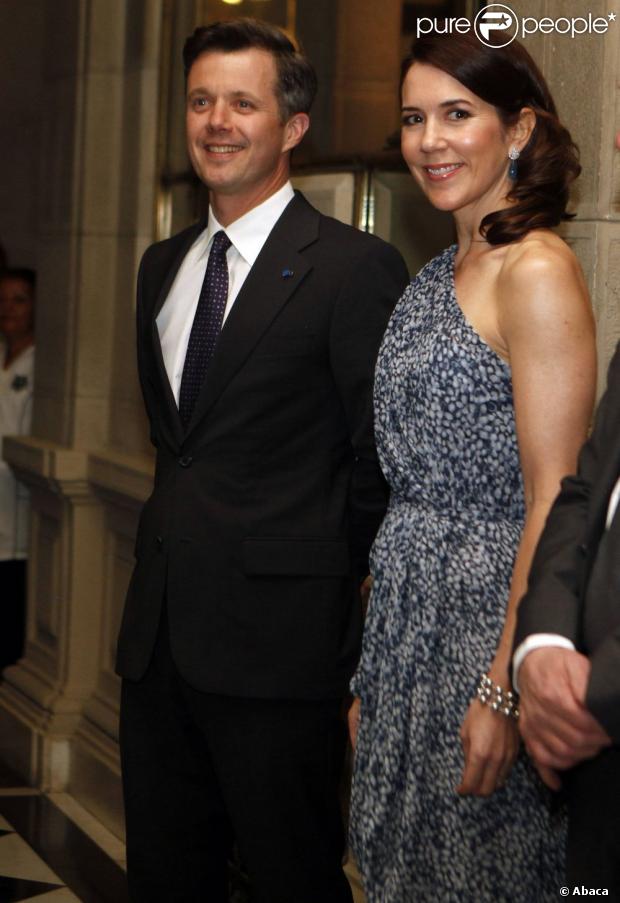 Federico y Mary en visita oficial a Chile.10 al 15 de marzo - Página 7 1076776-crown-prince-frederik-and-crown-620x0-1