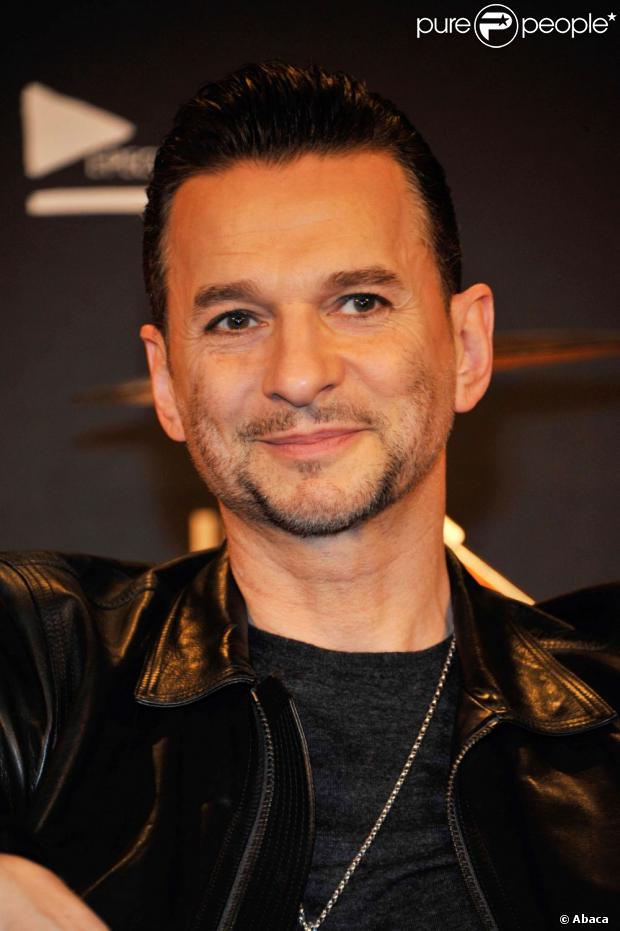 1081081-dave-gahan-of-the-band-depeche-m
